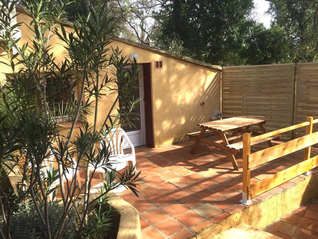 La Petite Maison D'Athenopolis Apartman Grimaud Kültér fotó